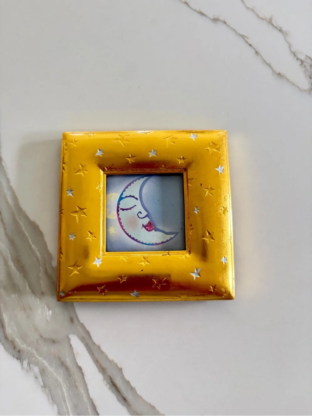 Vintage 1990s Gold Celestial Star Picture Frame with moon print 💫